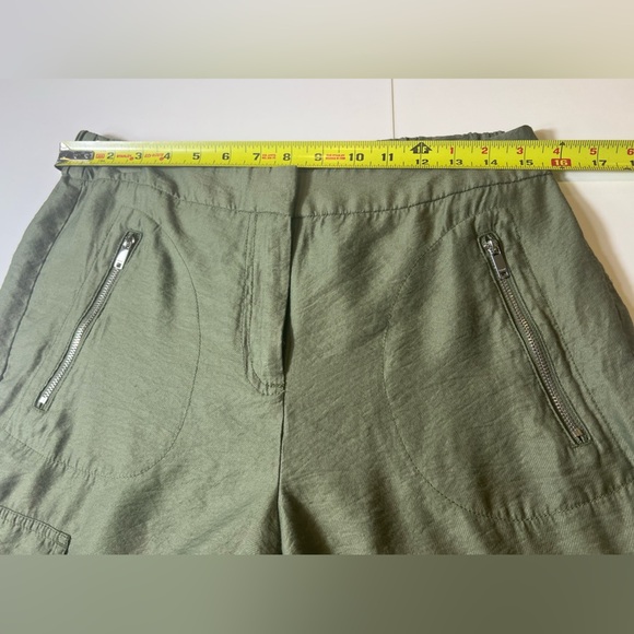 ✨DKNY Pant 6 Cargo Satiny army Green Zip 1/2 elastic pull on - Picture 7 of 10